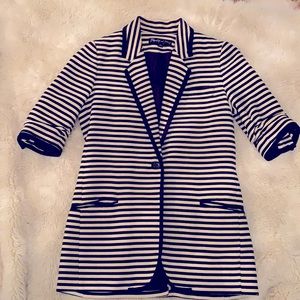 Elizabeth and James striped blazer. Size 0